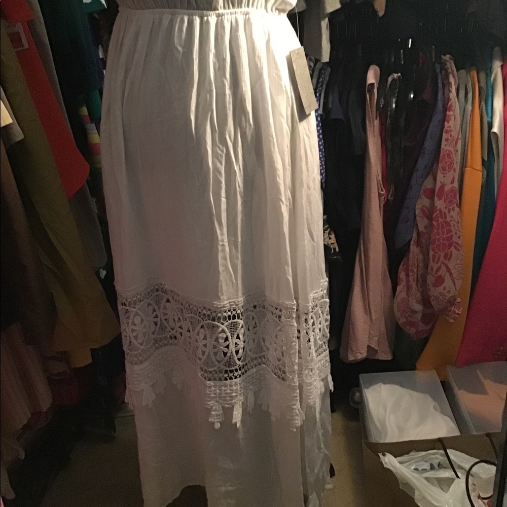 Off Shoulder White Summer Dress - Picture 3 of 13